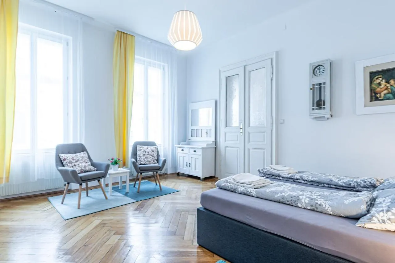 וינה Historic & Luxurious By Jr City Apartments אוסטריה