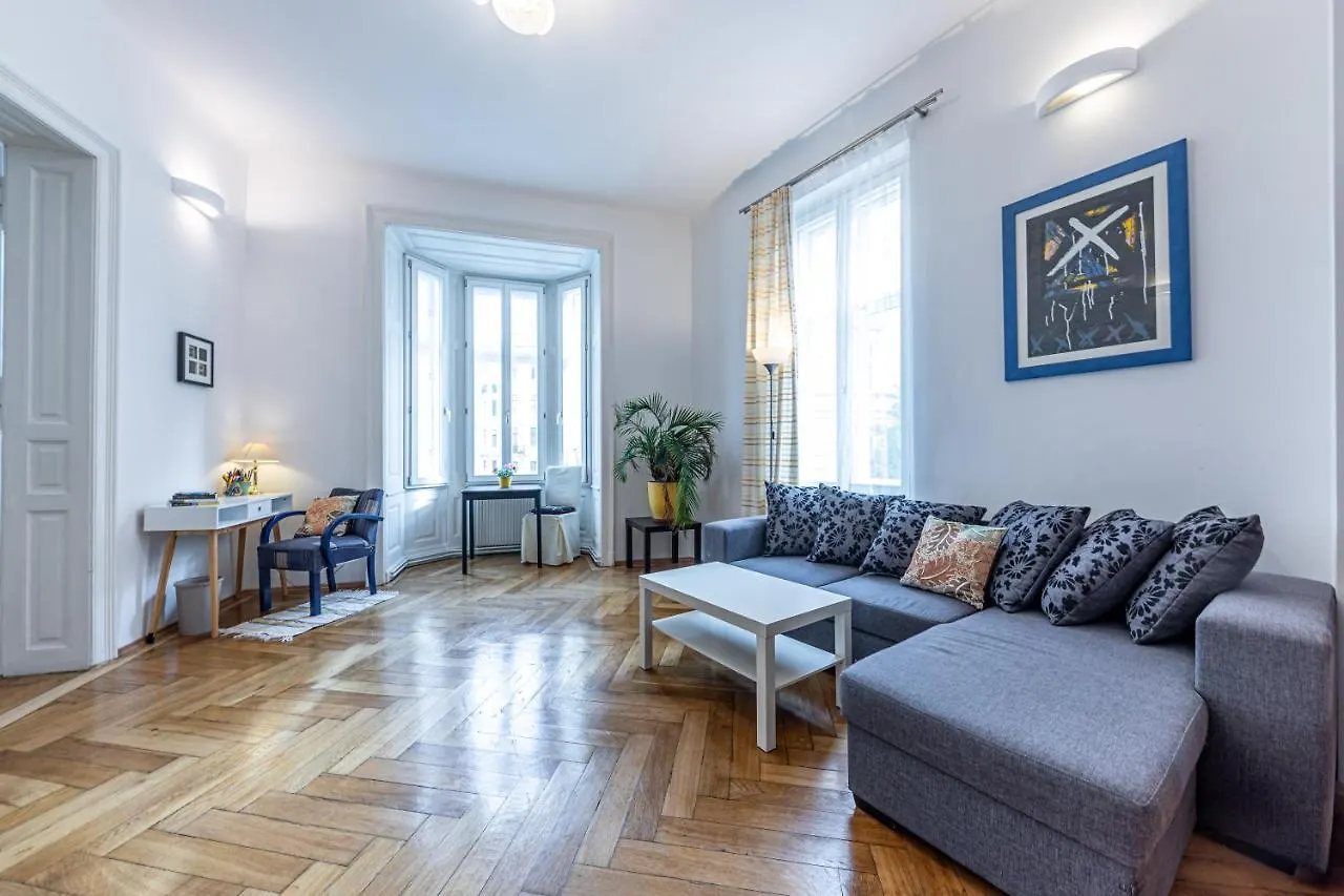 Historic & Luxurious By Jr City Apartments Vienna Austria