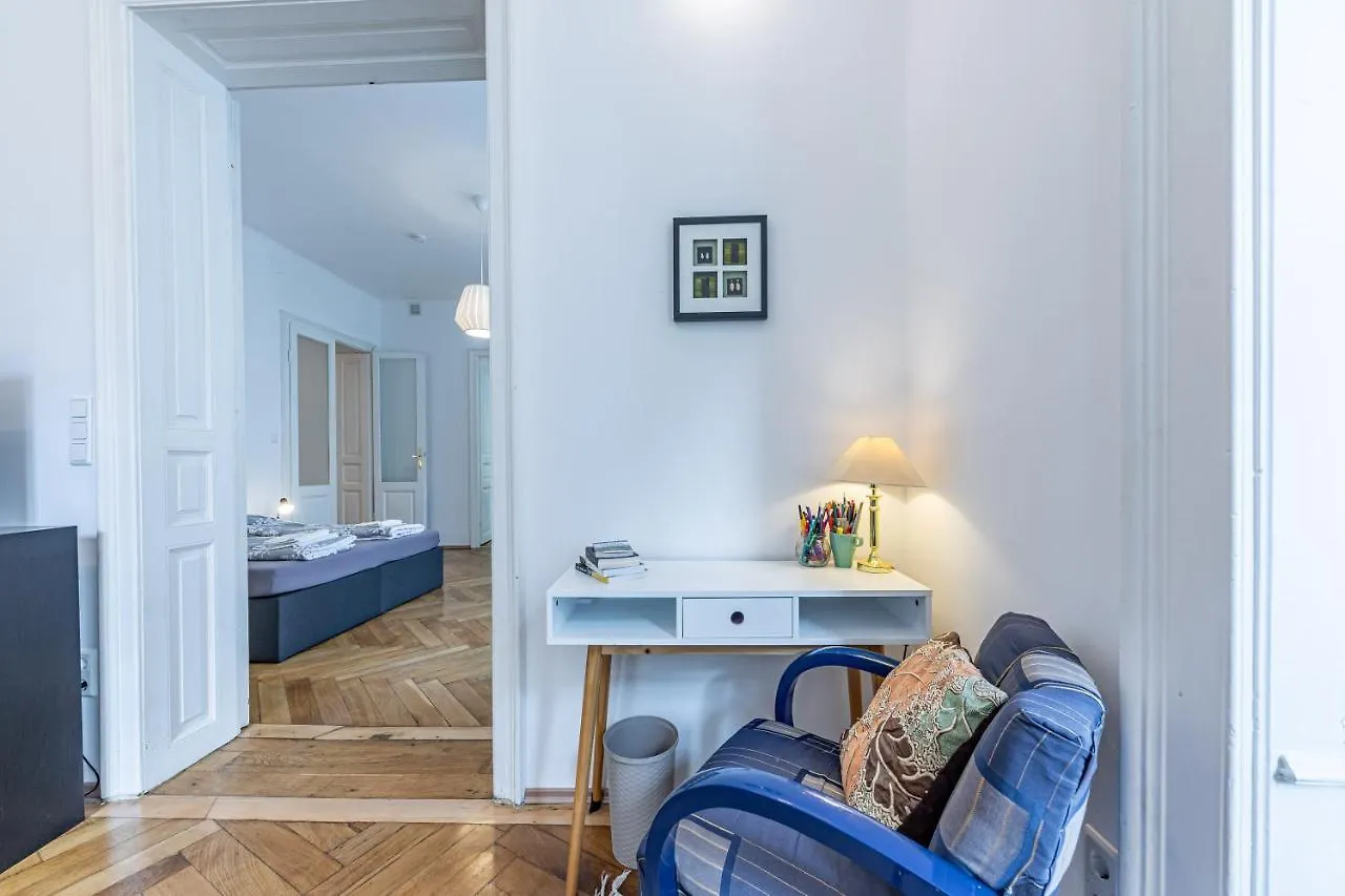 וינה Historic & Luxurious By Jr City Apartments אוסטריה