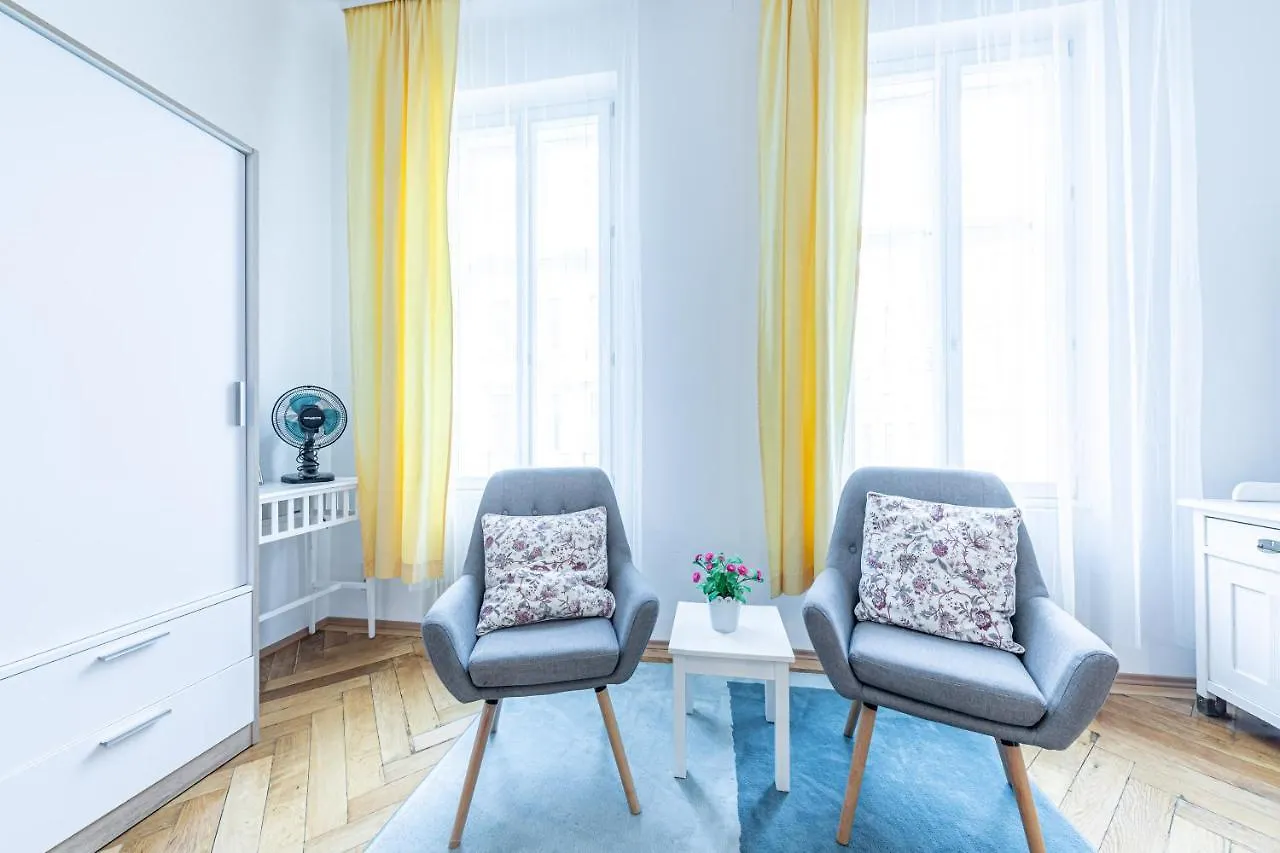 Historic & Luxurious By Jr City Apartments Vienna