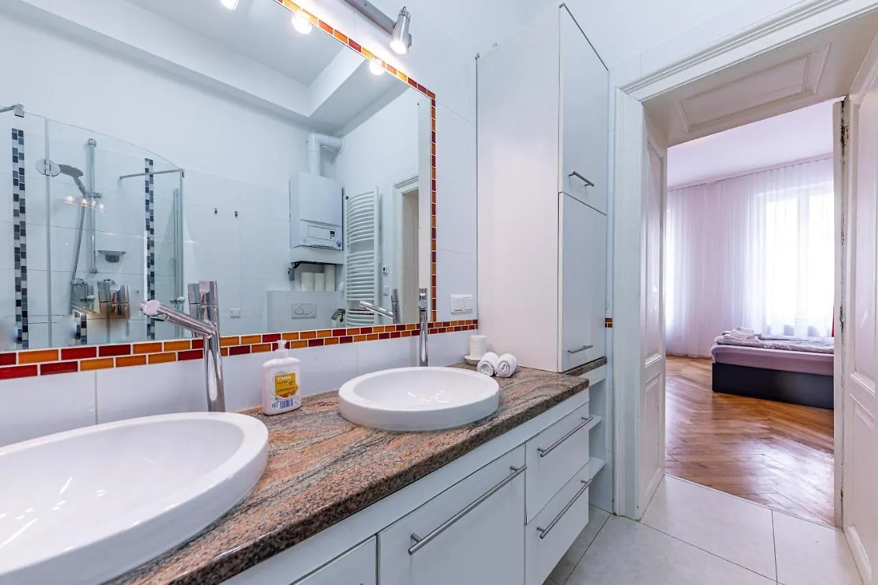 Historic & Luxurious By Jr City Apartments Vienna